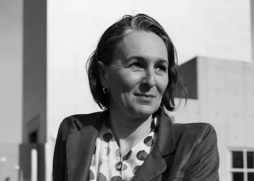 Elisabeth Brons - nurbio.bio